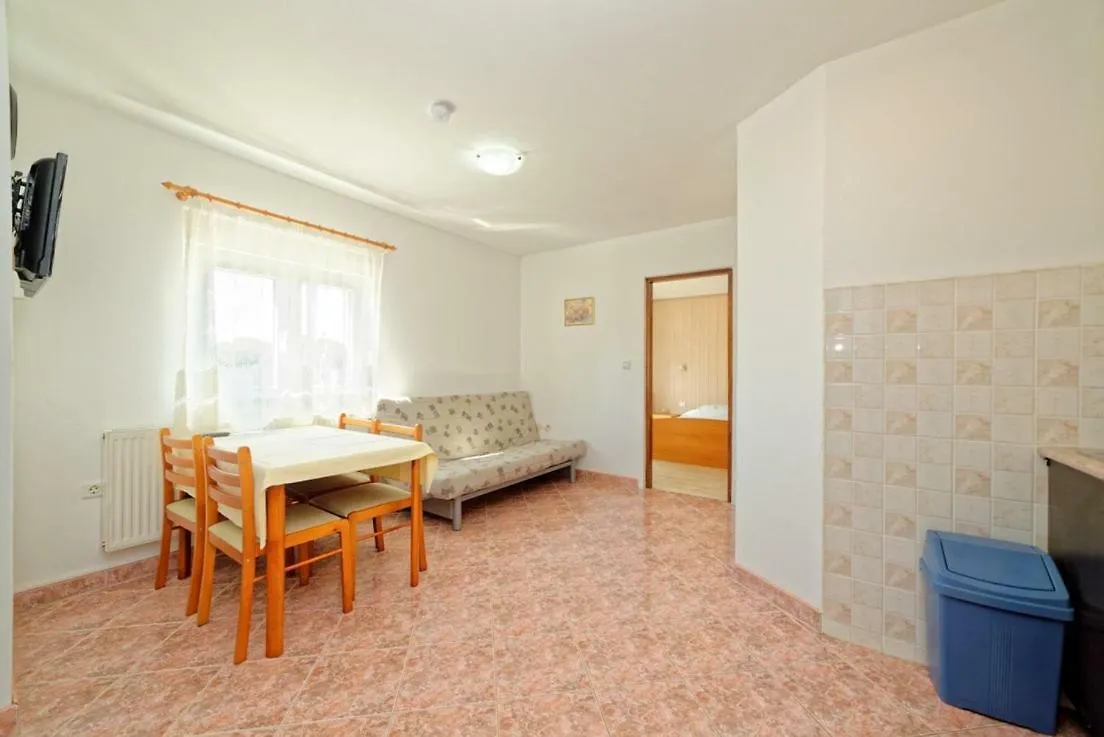 Apartment Pula, Istria 3
